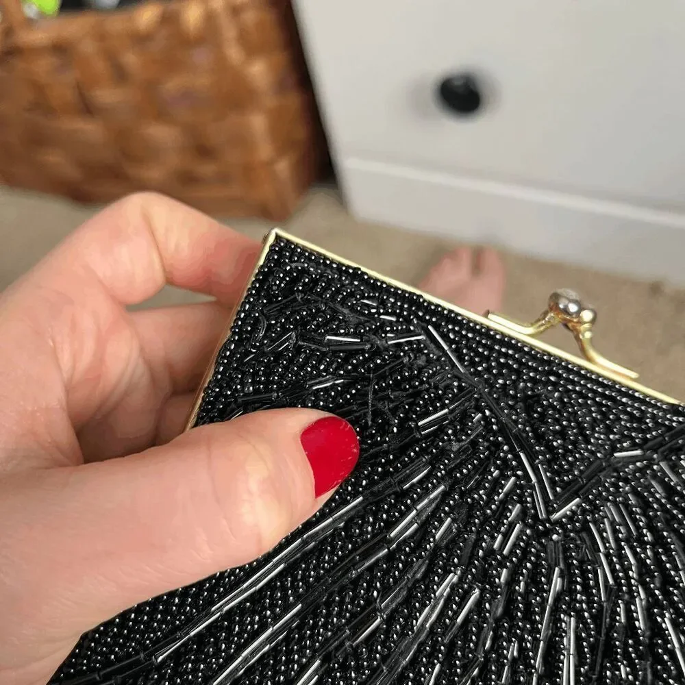 VTG Magid Black Beaded Seashell Clutch Art Deco Gothic Glam Kisslock